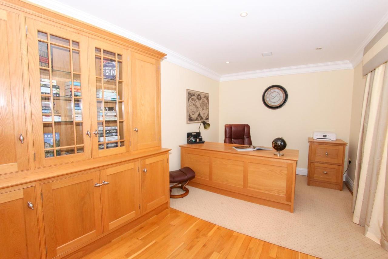 Gower Luxury Retreat: Spacious With Proximity Holiday home Parkmill