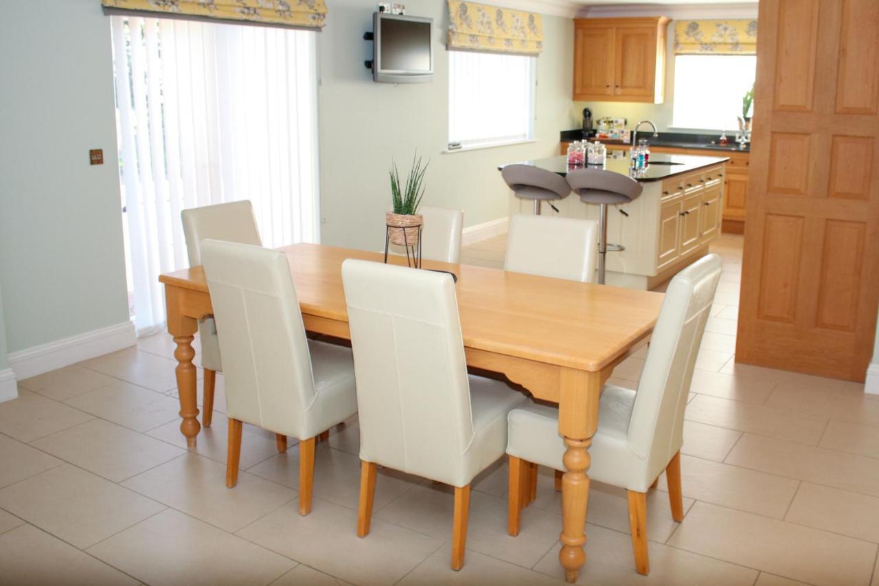 Holiday home Gower Luxury Retreat: Spacious With Proximity
